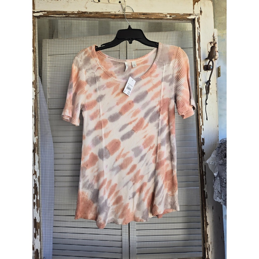 Cato Women's  Vesco Tie Dye Sway Pullover Fitted Shirt